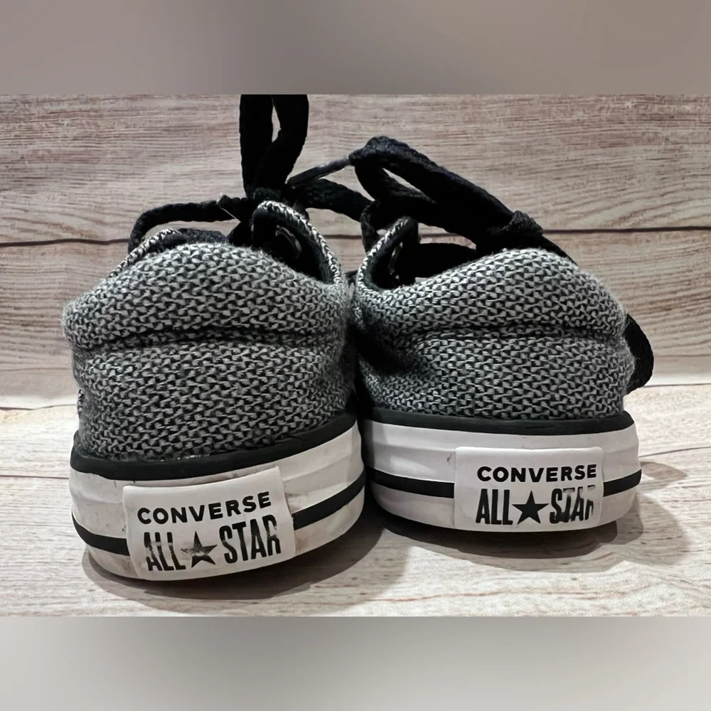Converse Boy Girls Toddler Size 6 Black & White Shoes Rubber Soles Sneakers